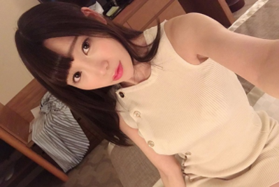 小莲实克蕾儿,招牌无辜困惑颜XE级巨乳 富田优衣