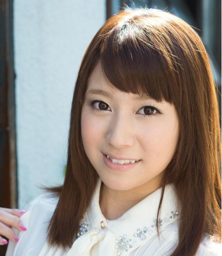 【日本写真】初川みなみ美胸D奶弧度接近完美理想（17P）