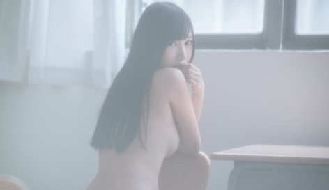 快门下的性感写真套图